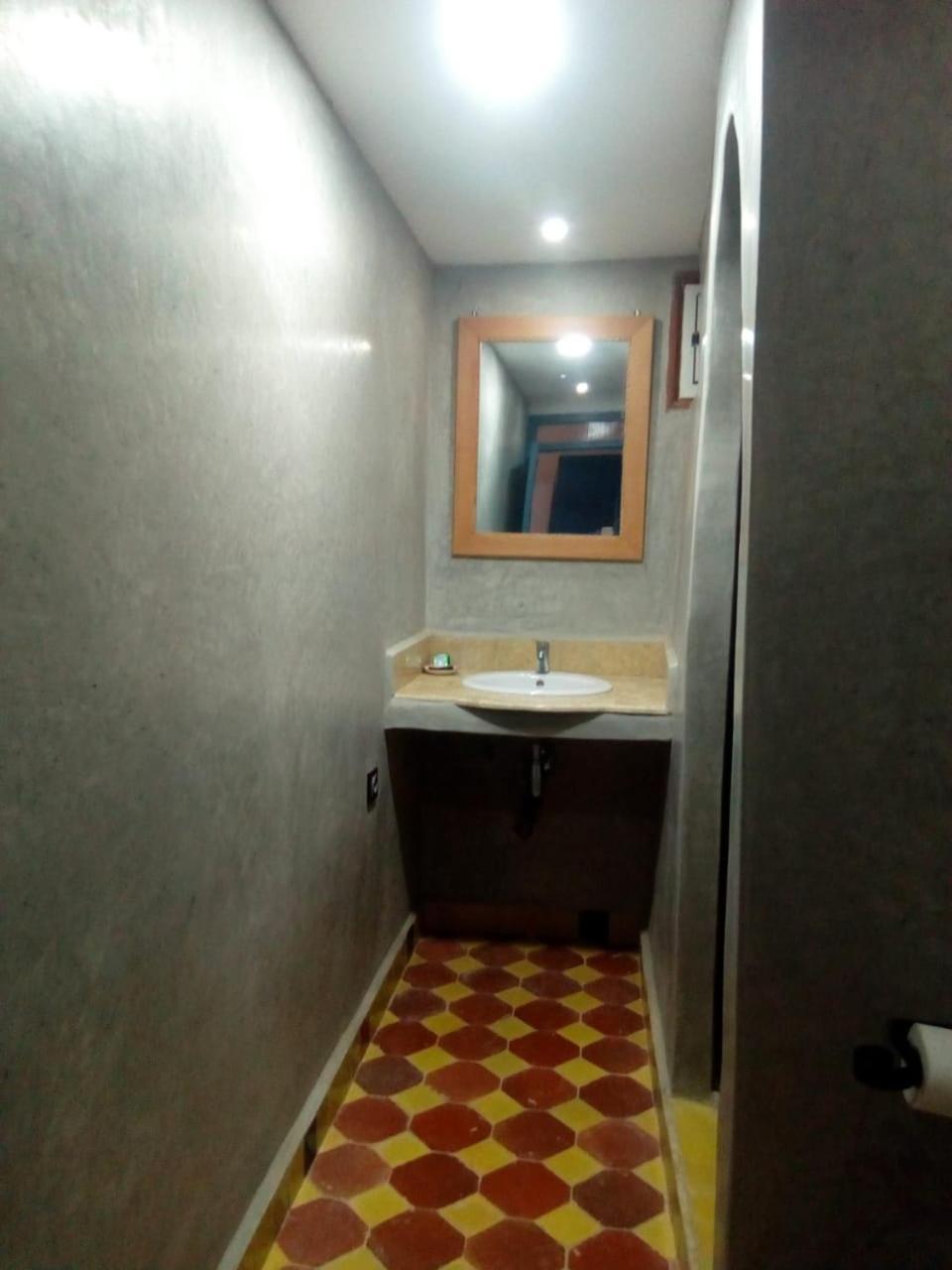 Ksar Tinhinnane Merzouga Ruang foto